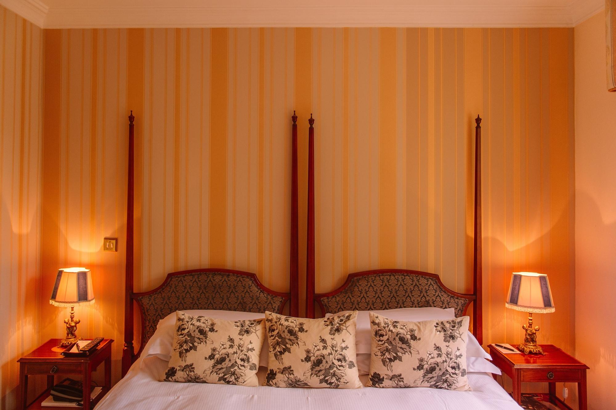 Waterford Castle Hotel & Golf Resort Ballinakill  Екстериор снимка