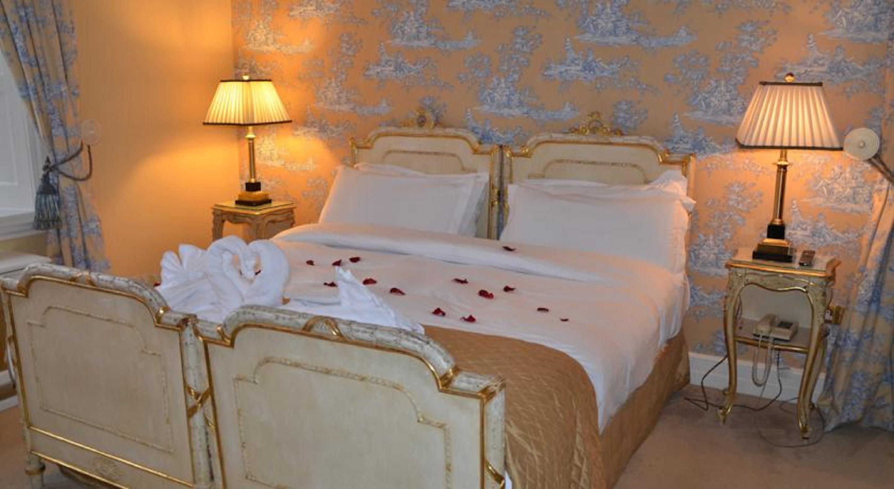 Waterford Castle Hotel & Golf Resort Ballinakill  Екстериор снимка