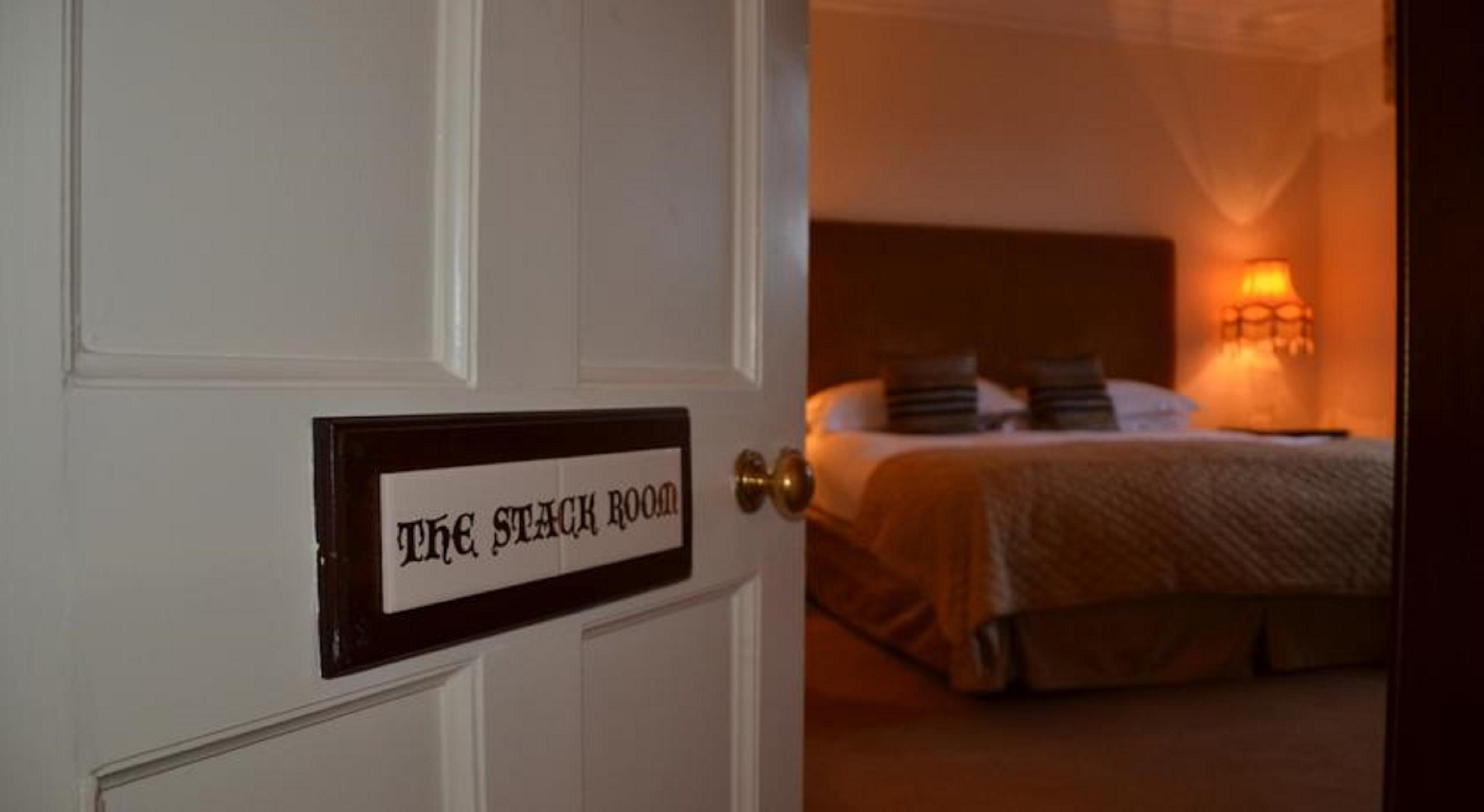 Waterford Castle Hotel & Golf Resort Ballinakill  Екстериор снимка